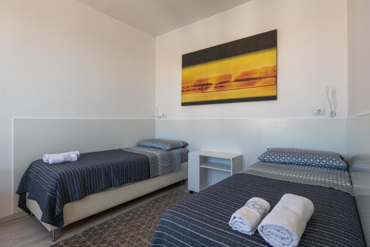 Island Sea View Free Parking Apartamento Rovinj Exterior foto